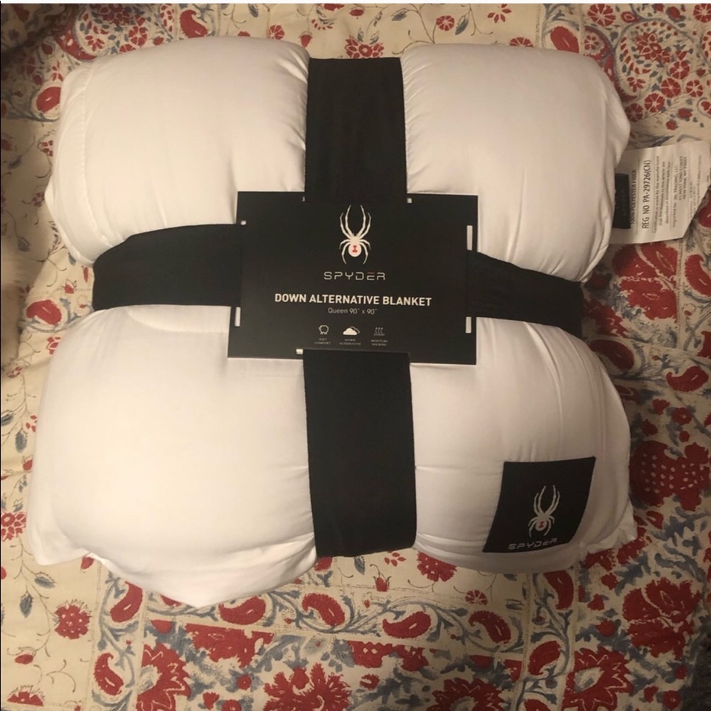 Spyder Comforter